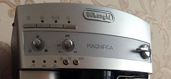 Delonghi Magnifica ESAM 3000 3300 detailed review and comparison