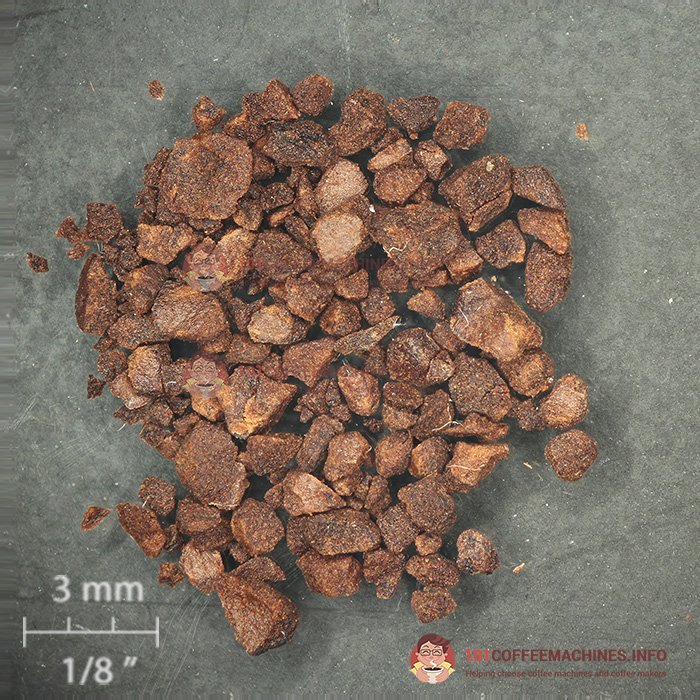Coffee grind result on blade coffee grinder (photo under microscope)