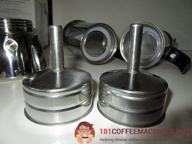 identical funnels and gaskets of Bialetti Venus and Cheap Chinese moka pot