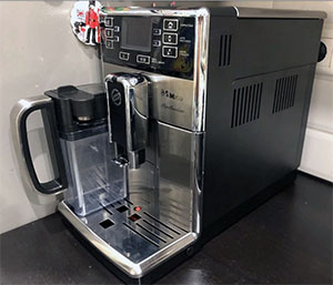 Refurbished Saeco Incanto Carafe Automatic Espresso Machine HD8917/47 - Espresso  Machine Experts